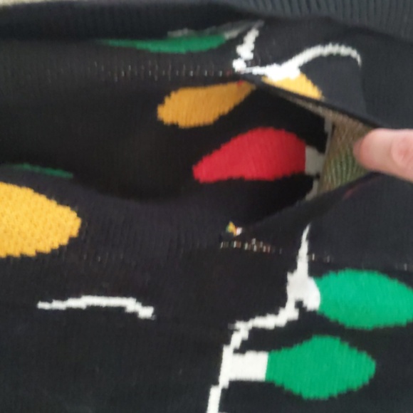 Holiday cardigan - Picture 3 of 5